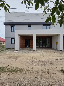 Продаж сучасного котеджу в м. Коломия