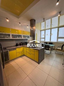 Продам 5 комн. ДВУХуровневую кв. возле м. Защитников Украины