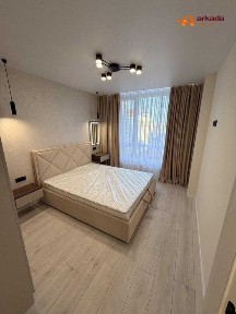 Продаю однокімнатну квартиру упаковану. До центру 5 хвилин.