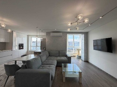 Продаю 3-кімнатну квартиру в ЖК <a href='/newbuilding/916/view/zk-kalinova-sloboda'>Калинова Слобода</a>