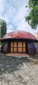 Продаються комерційні приміщення.