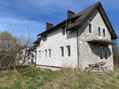 Продаж будинку в с. Скнилів (5 км від Львова)