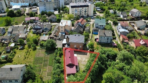 Одноповерховий будинок. Можливий продаж по Державних програмах.