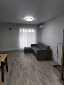 Продаж 1 кімнатної квартири на Зеленій