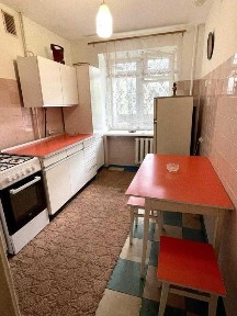 Продам 3-комнатную квартиру, пр. Алекс-ра Поля, р-н Центр АК