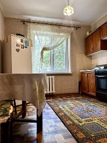4-х чешка Ювіінейна, Резниченка, 80 2/5 не кутова