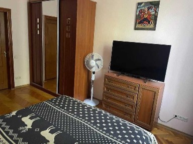 Оренда 2к квартири Печерський П. Загребельного 28 м. Звіринецька