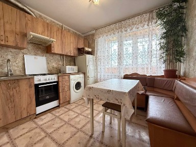 Оренда 2-к квартири метро Ченігівська, Братиславська, Малишка