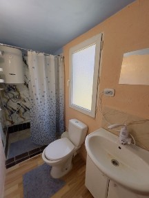 Здається 1 кімнатний будинок