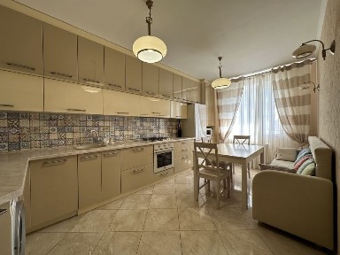 Оренда 3-х к квартири в центрі, біля парку