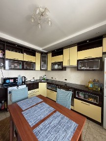 Продаж 1к квартра 45,2м Вишневе