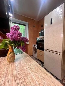 Продаж 2к квартири, 2 км. від центра, вул. Миколи Амосова, 6
