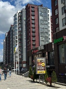 Комерційне приміщення продаж 1 поверх в центрі прохідна локація Васильянок Крайківського Галицька ЖР Княгинин