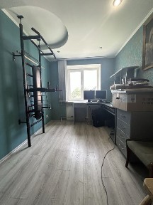 Ексюзивний варіант ! Продаж 2х кім. кв. Р-Н ЖБІ