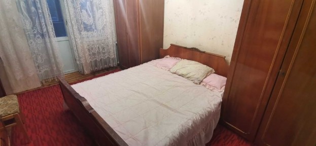3К Біля ринку Урожай, вул М Кішки
