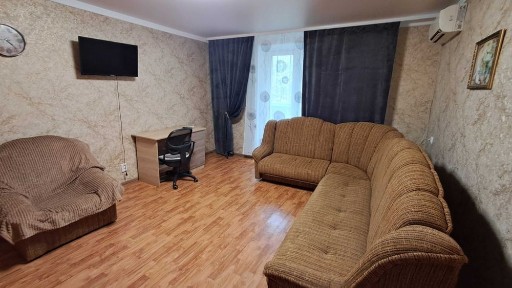 Здається однокімнатна квартира на БІРЮЗІ (Олімп) з усіма зручностями