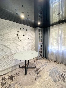 Продам 3-комнатную квартиру на 95-м квартале