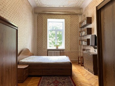 Оренда 2кв 65м Вул. Кониського 20 Центр Газ 2 поверх Метро 10 хв Вільна