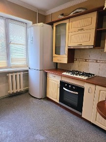 Продам 2 - кімнатну квартиру. Сертифікати. Ваучери. Постанови