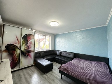 Продаж 1-кімнатної квартири в центрі Чернівців - вул. Буковинська