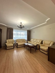 Продаж 3-кімн. квартири на вул. Гулака Артемовського у Луцьку