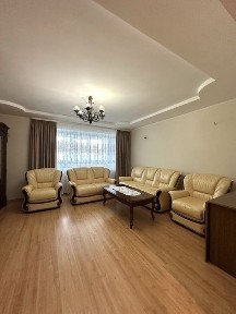 Продаж 3-кімн. квартири на вул. Гулака Артемовського у Луцьку