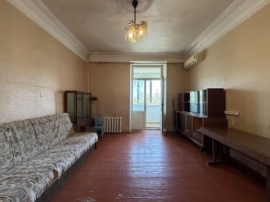 Продаж 2-кімнатної квартири вул. Вадима Гурова, 11