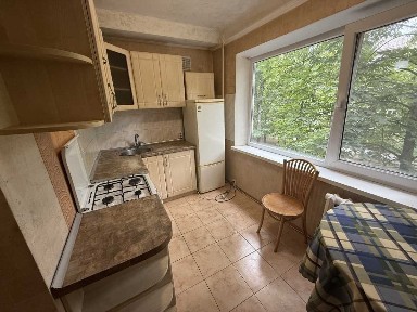Киев, Гречко Маршала, 8Д