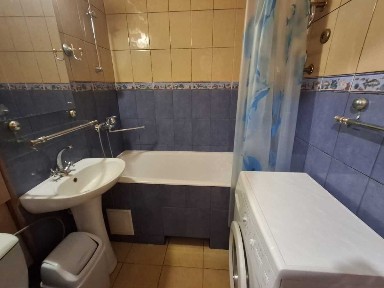 Оренда 1-кімнатної квартири 32 м², Новодарницька вул., 23/7