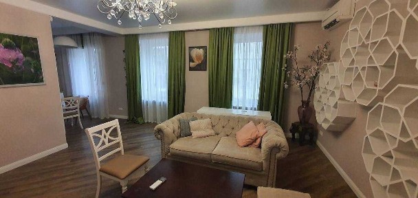 Оренда 3-кімнатної квартири 89 м², Ярославів Вал вул., 21Є