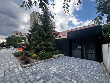 Оренда 60м - 120м фасад, вул. Стуса 22, біля маркету