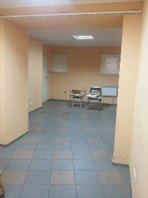 Продаж приміщення в центрі міста. З водою і санвузлом.