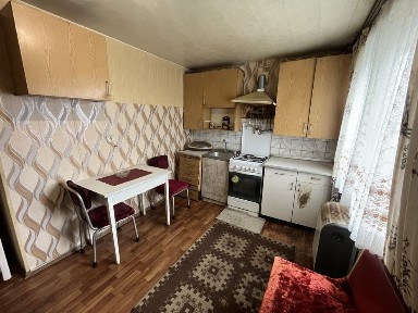 Продам 2-х кімнатну квартиру на Водопійній