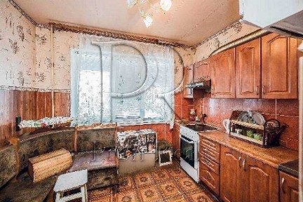 Киев, Булгакова ул., 3