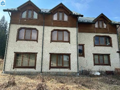 Еко-хутір «Мрія» в Карпатах - готовий ретрит-центр біля річки та лісу