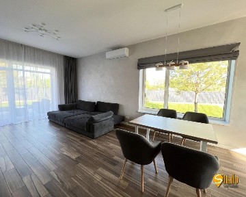 Продаж будинку 144 м²