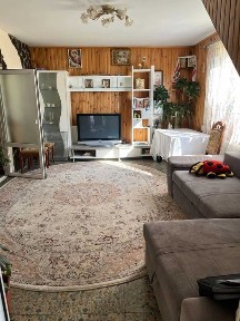 Продаж гарного будинку з банькою