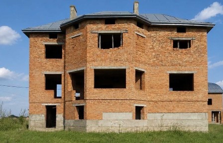 Продаж незавершеного будинку у м. Городок