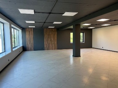 ОРЕНДА СУЧАСНОГО ОФІСУ 230 м² | ЧЕРНІВЦІ. Ціна 1800 $/місяць