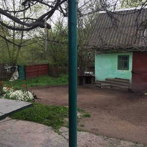 Продаю будинок поблизу річки Уж (вул. Грушевського)