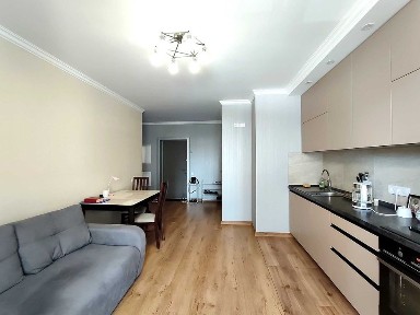 Продаж 2-к квартири ЖК Русанівська Гавань, 80 м. 3 поверх.