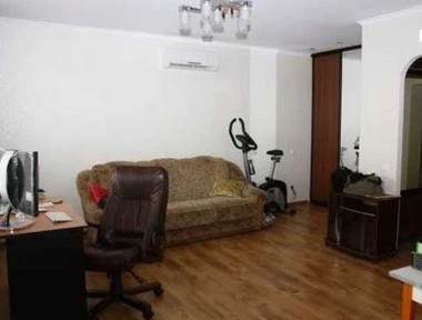 Днепр, Маршала Малиновского ул., 6