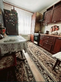 Дніпро, Мира просп., 81