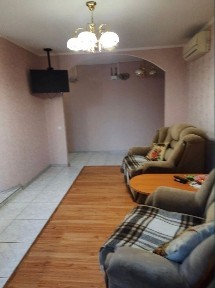 Дніпро, Робітнича вул., Чичерина ул., 152
