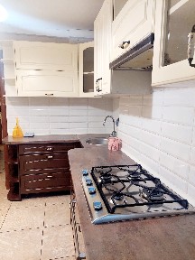 Днепр, Мануйловский просп., 75