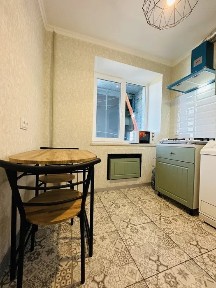 Днепр, Академика Янгеля ул., 12