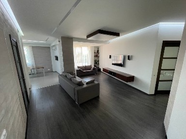 Аренда 4-комнатной квартиры 165 м², Гагарина просп.