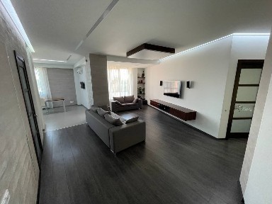 Оренда 4-кімнатної квартири 165 м², Гагаріна просп.