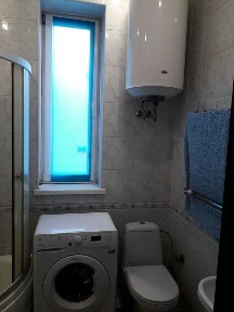 Оренда 1-кімнатної квартири 50 м², Новоселівська вул.