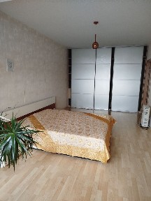 Оренда 3-кімнатної квартири 80 м², Козакова вул.
